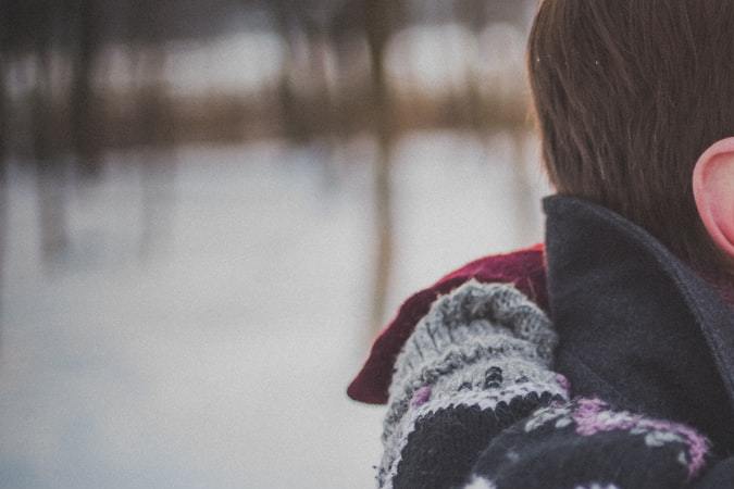 mujer mayor que el hombre