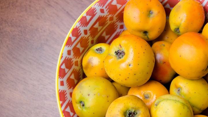 La fruta del tejocote es el ingrediente principal para las cápsulas para adelgazar. / Foto: shutterstock