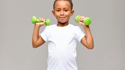 Cómo una dieta saludable y ejercicios físicos durante la niñez ayudan a ser adultos menos ansiosos
