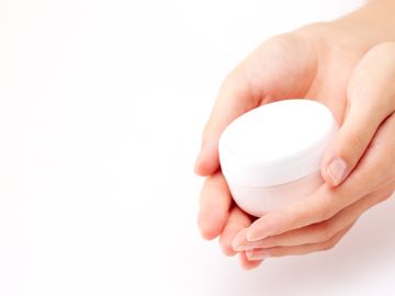 9 usos de la vaselina para el cuidado de la piel que ni sabías