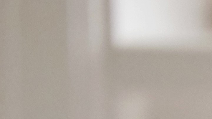 Nuevo estudio: La luz azul del teléfono al final no generaría problemas para dormir