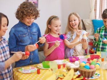 En estas Pascuas puedes enseñar a tus hijos su significado con ideas creativas.