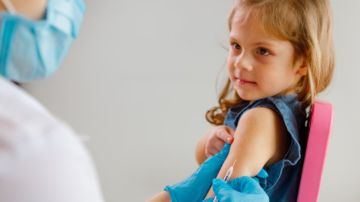 vacunas contra COVID-19 a niños