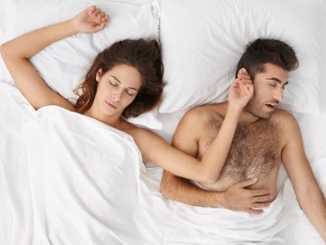 Dormir juntos o separados: 44% de las parejas que comparten la cama tienen  problemas en su relación, revela encuesta - Estar Mejor