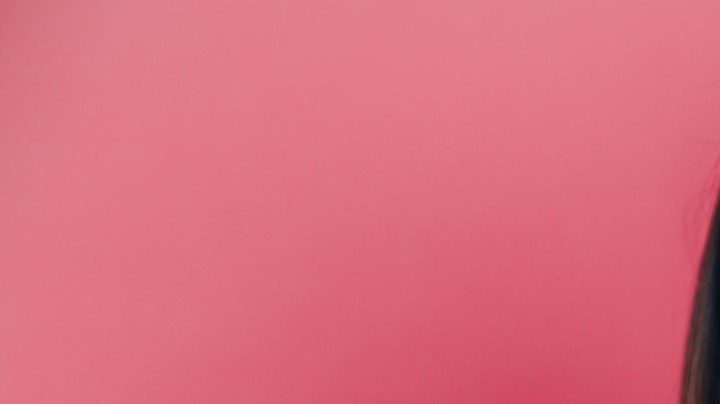 fotos de una mujer en el celular de mi esposo