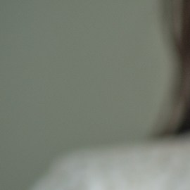 Si notas que las palmas de tus manos están enrojecidas y no sabes por qué, podría tratarse de un síntoma de enfermedad hepática.