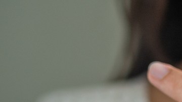 Si notas que las palmas de tus manos están enrojecidas y no sabes por qué, podría tratarse de un síntoma de enfermedad hepática.