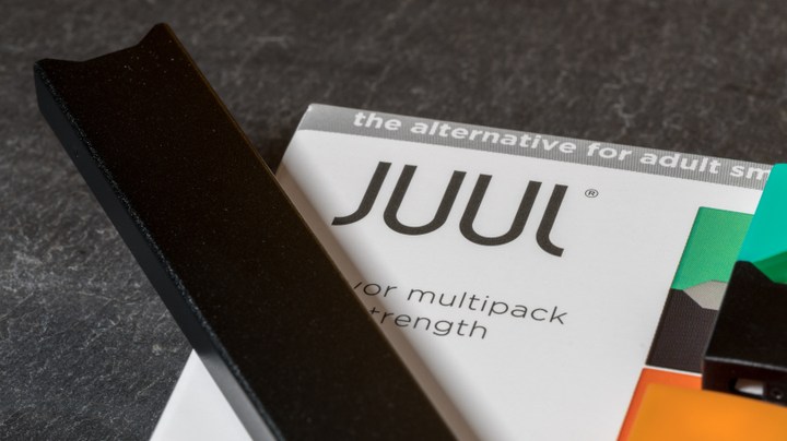 FDA prohíbe cigarrillos electrónicos