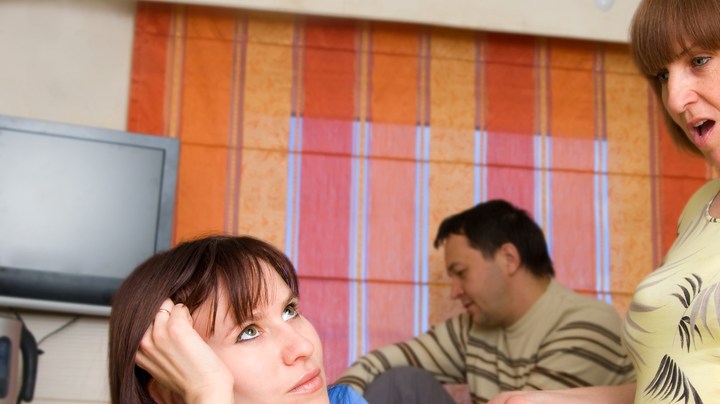 si tu suegra se quiere apoderar de tu hijo