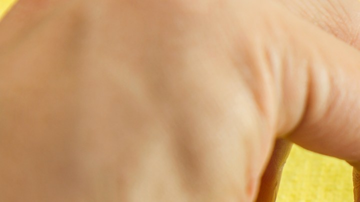 Cómo limpiar tu teléfono para que esté libre de bacterias