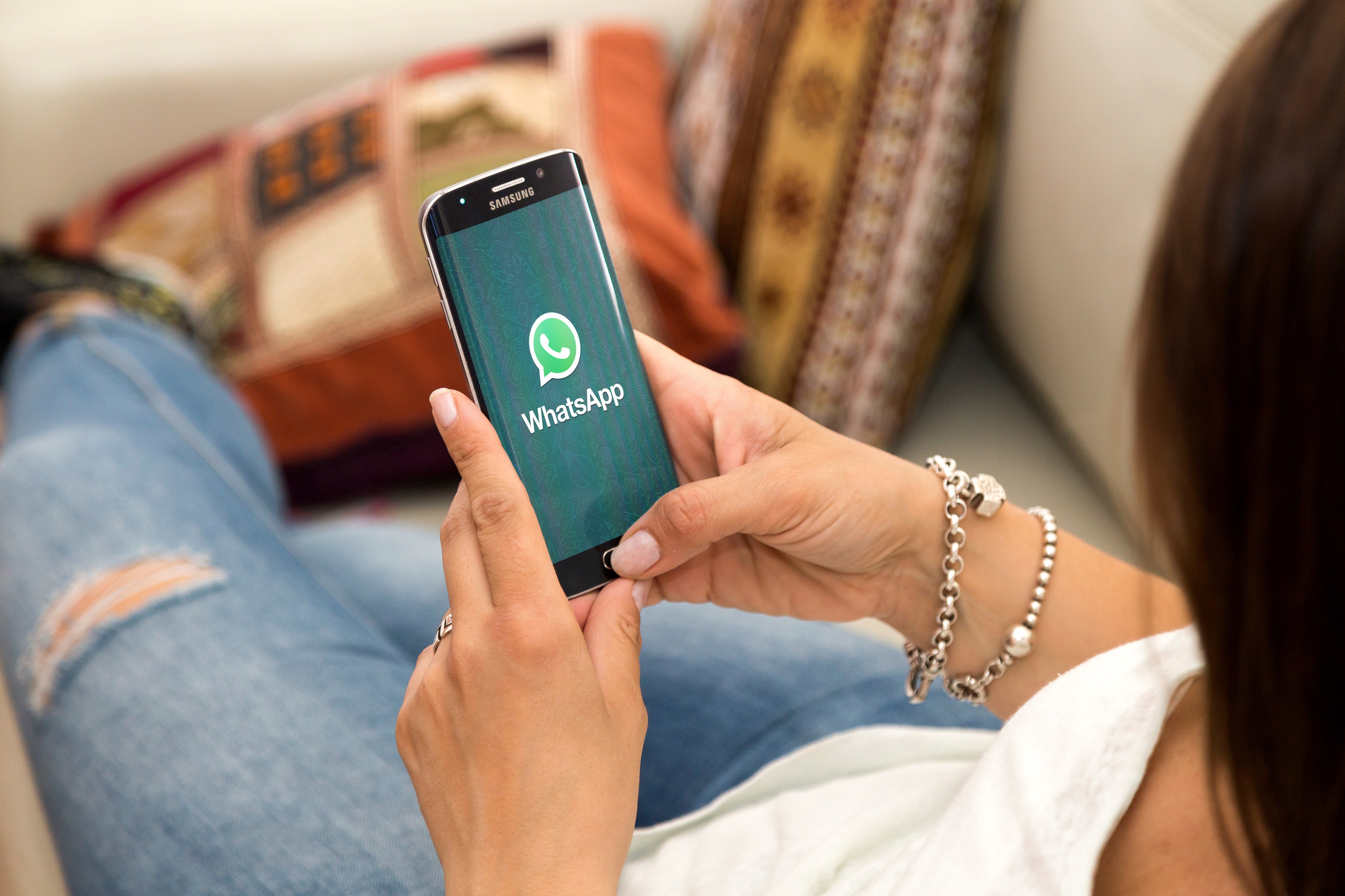 Cómo saber si mi pareja me espía el WhatsApp: 3 trucos que no fallan -  Estar Mejor