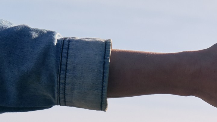 Experto en salud pública habla sobre el "fin de la pandemia" que declaró Joe Biden