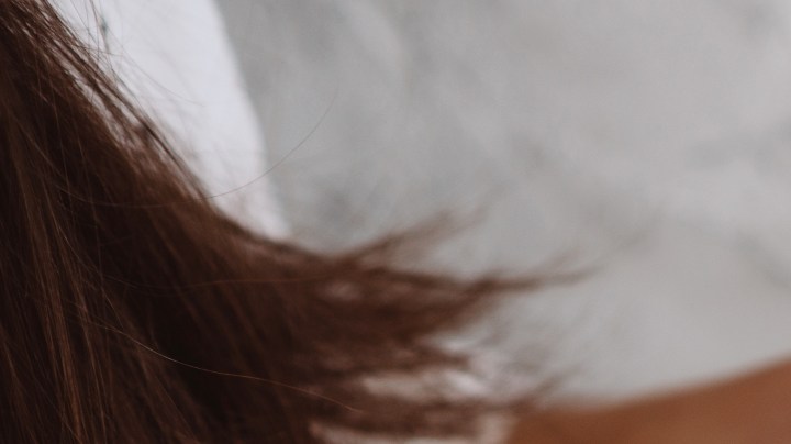 Lee las contraindicaciones y los efectos secundarios de cualquier medicamento que estés consumiendo, porque sin darte cuenta podría afectar tus funciones reproductivas.