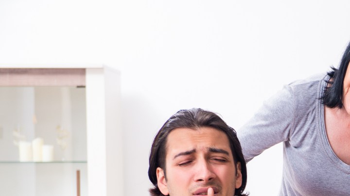 Qué hago si novio le cuenta todo a su mamá