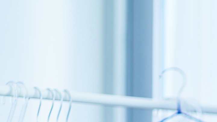 Por qué es beneficioso ocultar compras a tu pareja