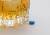La razón por la que no debes combinar el viagra con alcohol