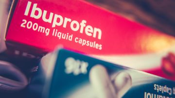 Por qué no debes tomar ibuprofeno tan seguido