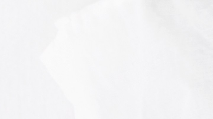 La rara fantasía de ver a tu pareja teniendo relaciones con otra persona