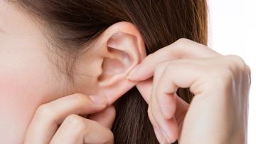 Cómo limpiar tus oídos usando remedios naturales