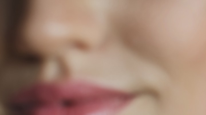 Qué significa que se te caigan los aretes cuando estás con tu pareja