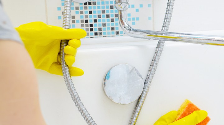 limpiador casero para la bañera