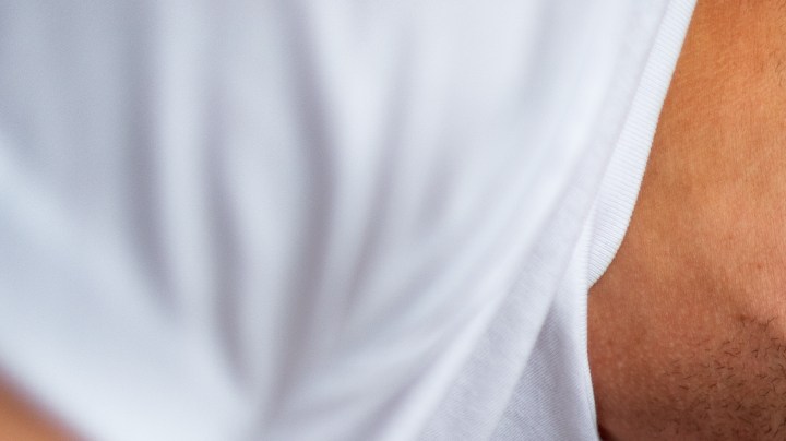 Cuán efectivo es el agua helada en la cara para curar la resaca