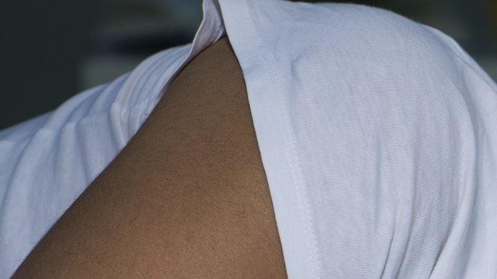 Señales de que un hombre ilusiona a otras chicas mientras está contigo