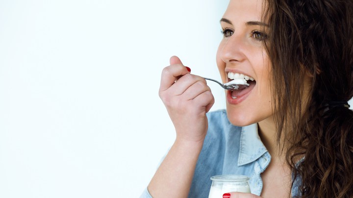 desayunos altos en proteínas sin huevos