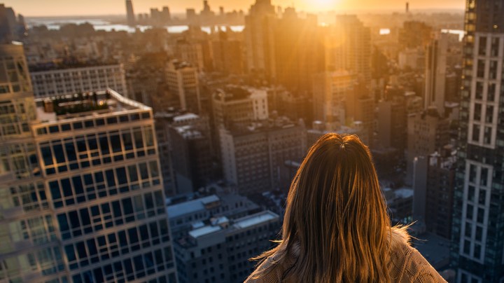 Pensamos que debemos hacer un cambio solo si las cosas no van bien o si estamos fallando de alguna manera, pero de lo que no nos damos cuenta es que debemos hacer cambios incluso cuando tenemos éxito.