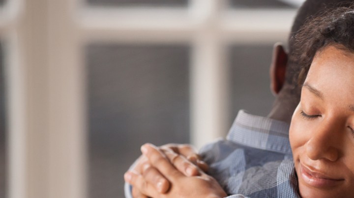 ayudar a tu pareja a sentirse mejor cuando está triste