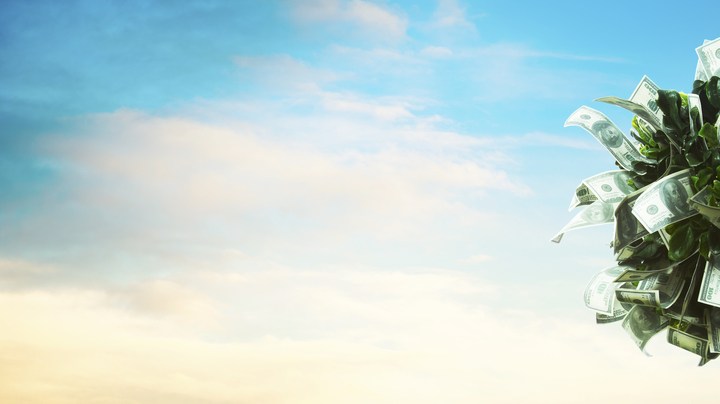 decreto metafísico para manifestar dinero