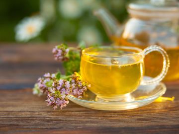 Cómo preparar té de orégano, canela y laurel para reducir el colesterol