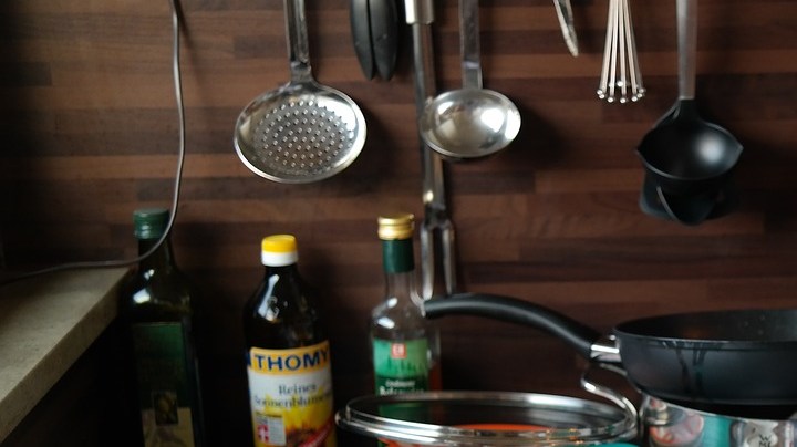 guardar los platos cuando aún están mojados o húmedos