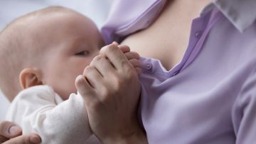 Tips valiosos para amamantar a tu bebé correctamente.