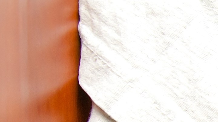 Los objetos que nunca debes guardar en un armario, según expertos.