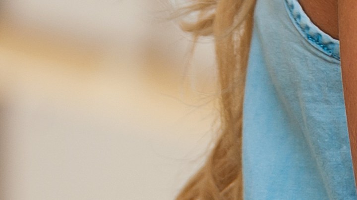 Las razones por las que no debes sentarte con las piernas cruzadas.