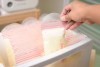 Cómo usar las bolsas de leche materna.