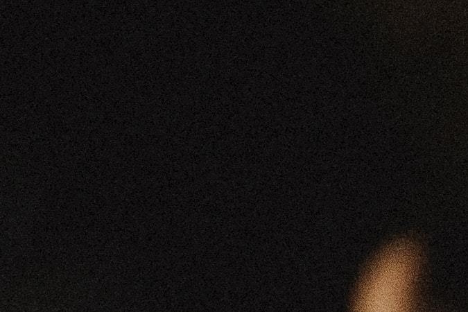 evitar dar un abrazo