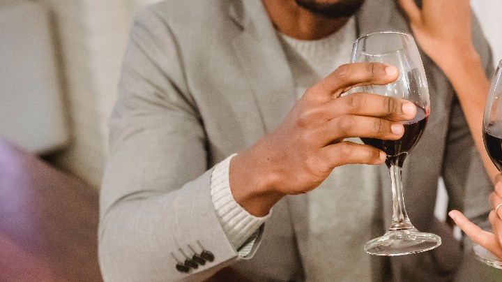 Una copa de alcohol al día