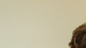 tener una relación de pareja duradera