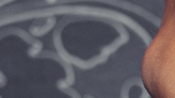 Gestos naturales de un hombre que son sexy para las mujeres.