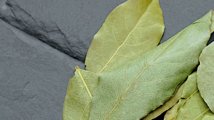 Sahumar para atraer la abundancia