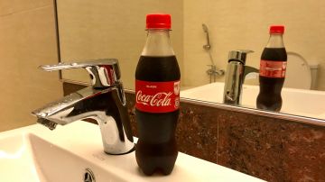 Cómo limpiar el sanitario con coca-cola