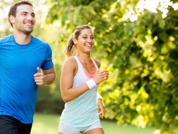 Qué tipo de ejercicio es más efectivo para perder peso: correr o caminar.
