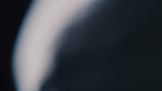 La razón por la que no debes posponer la alarma del despertador.