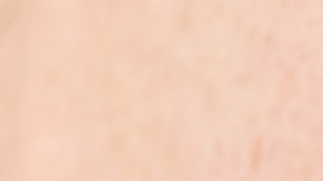 Razones sorprendentes por las que tienes dientes amarillos.