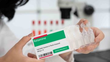 Cómo usar la ketamina, el fármaco que mató a Matthew Perry.