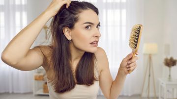 Dermatóloga indica las cosas que nunca debes hacerle a tu cabello.