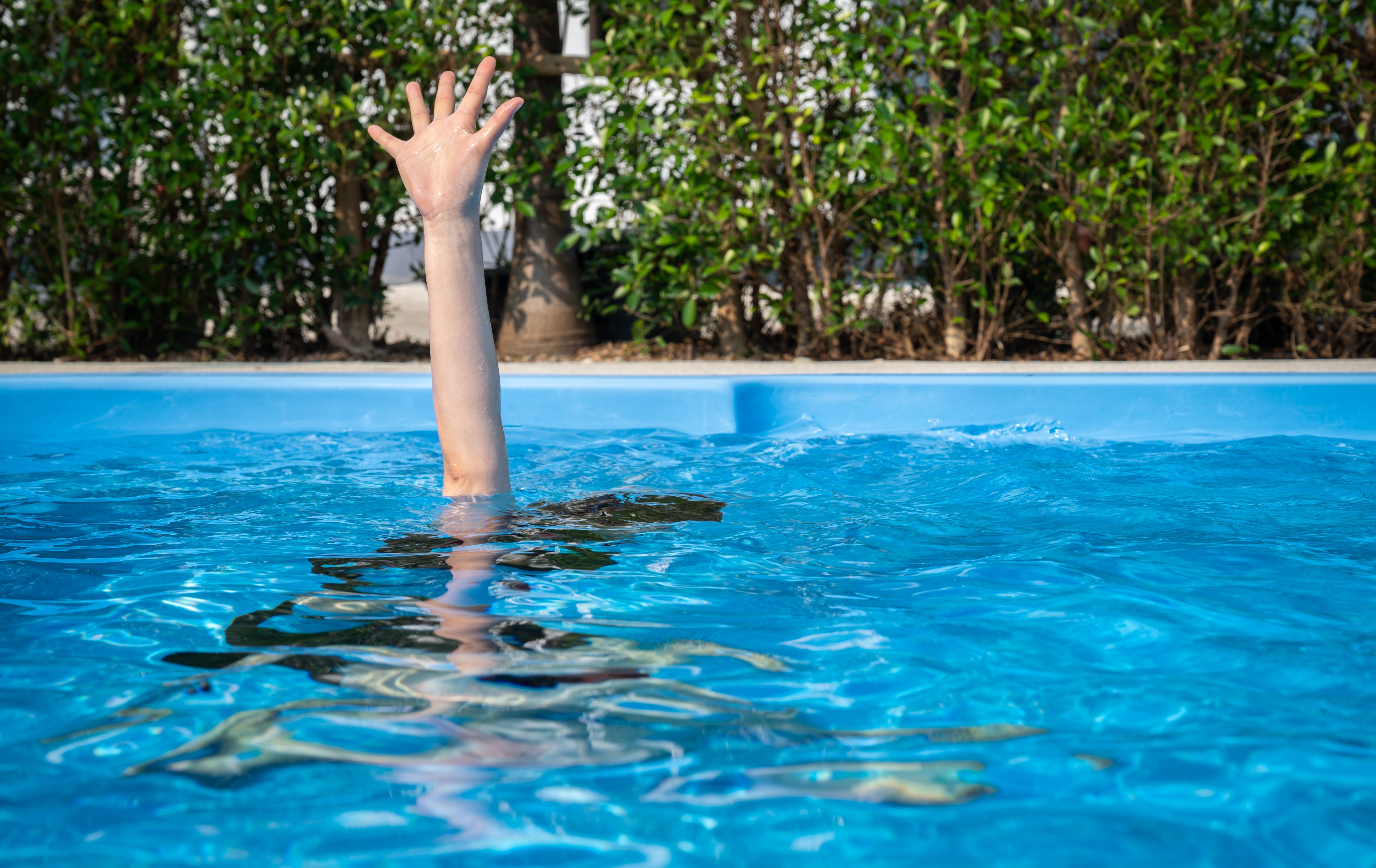 Cómo evitar la asfixia por inmersión en los niños que hacen natación