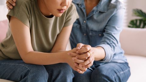 Recomendaciones para brindar apoyo emocional después de un evento traumático